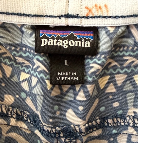 Patagonia Baggie 5" shorts Geometric Print Drawstring Waist Blue Tan Large - Picture 4 of 8